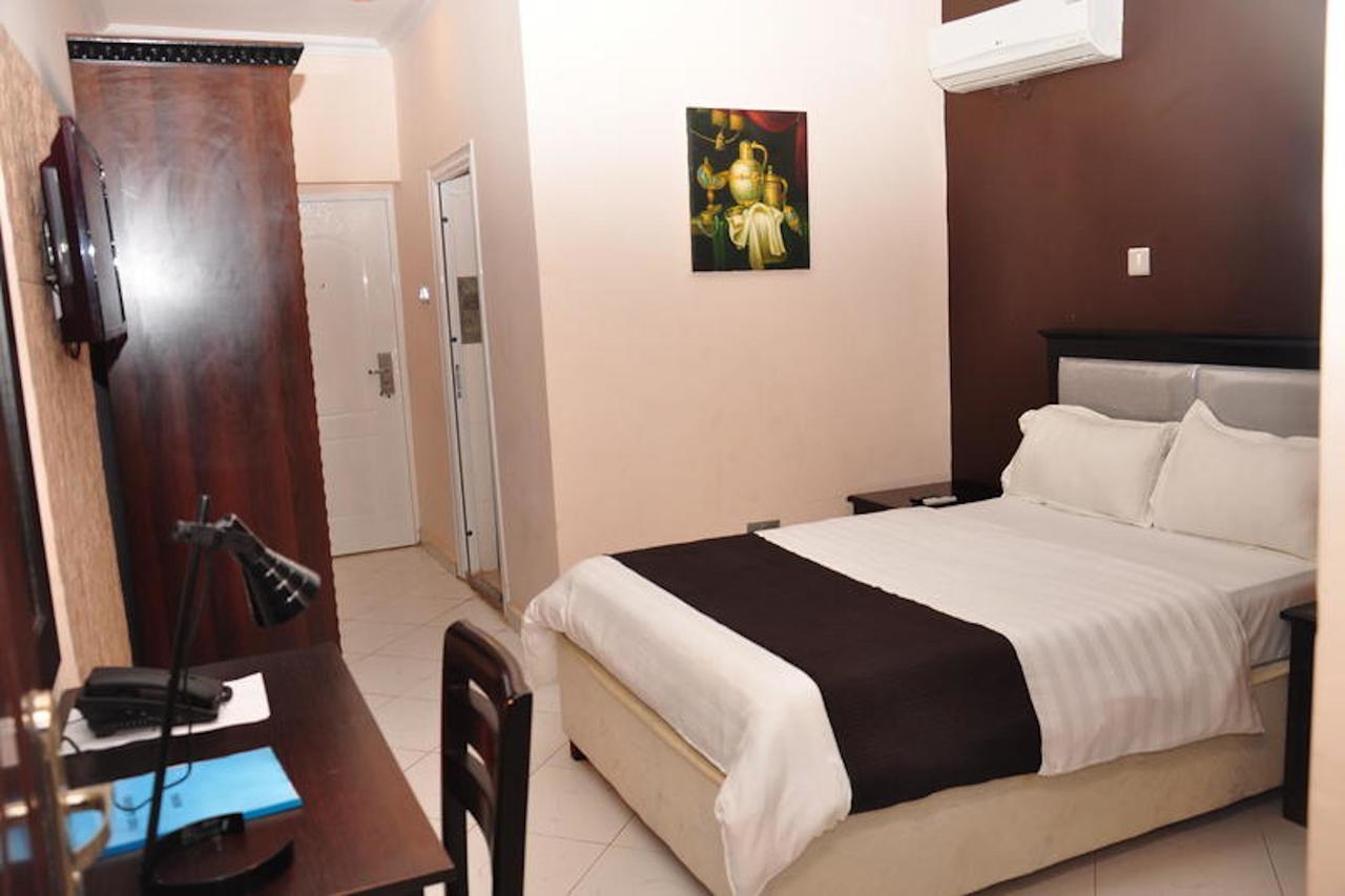 Grand Bank Link Hotel Otta Ngoại thất bức ảnh